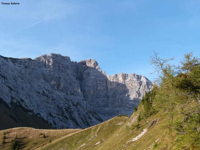  accompaniment by mountain bike 